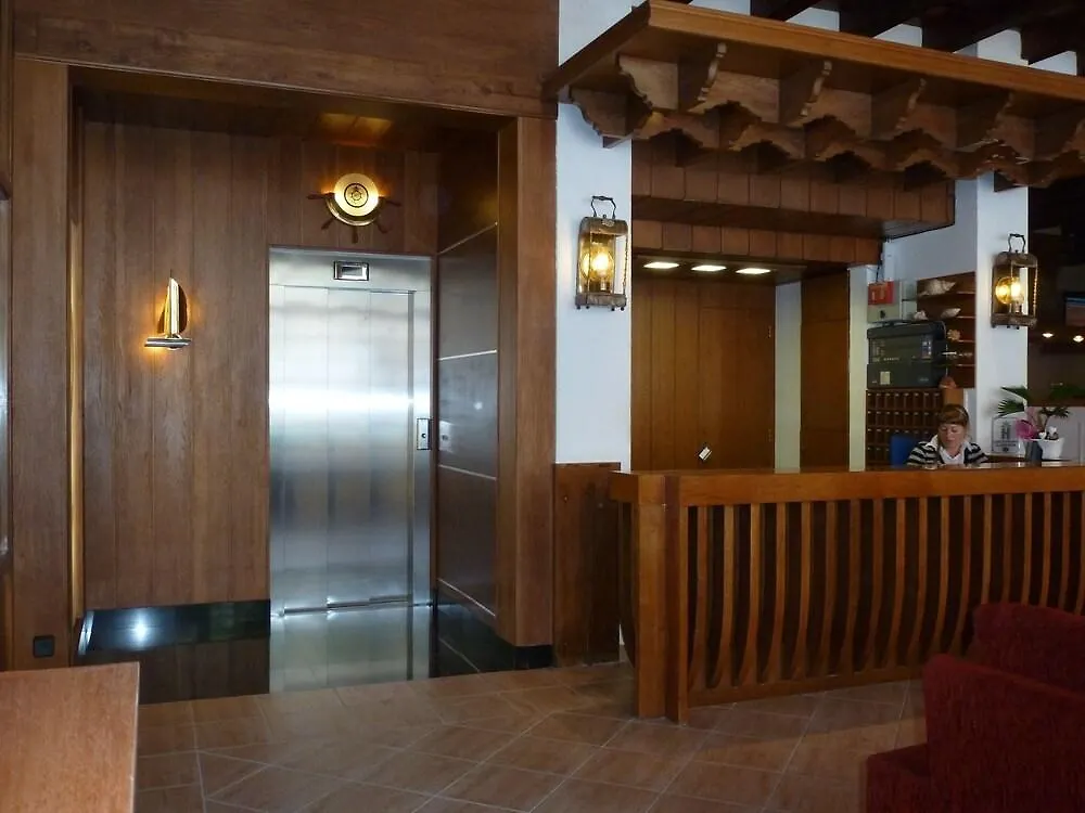 Hotel La Carolina Lloret de Mar