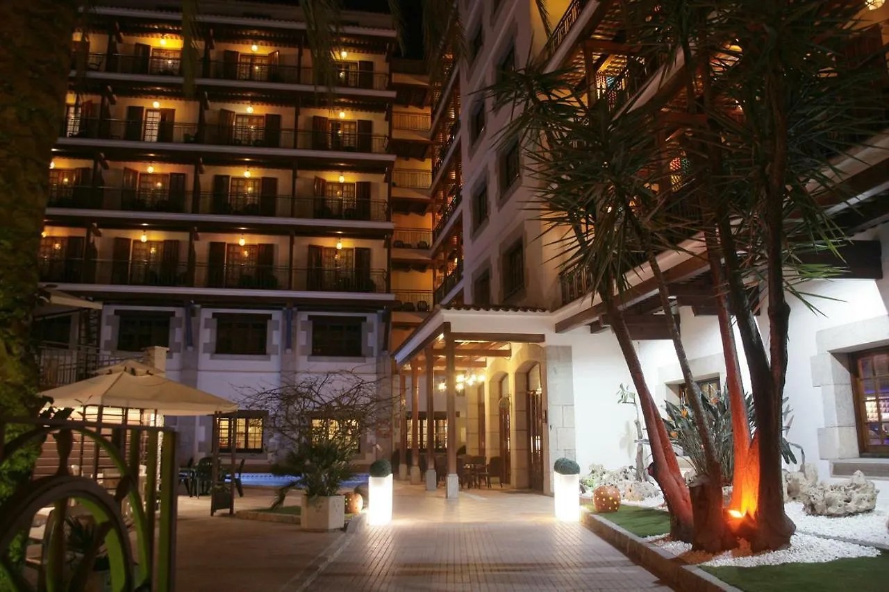 Hotel La Carolina Lloret de Mar